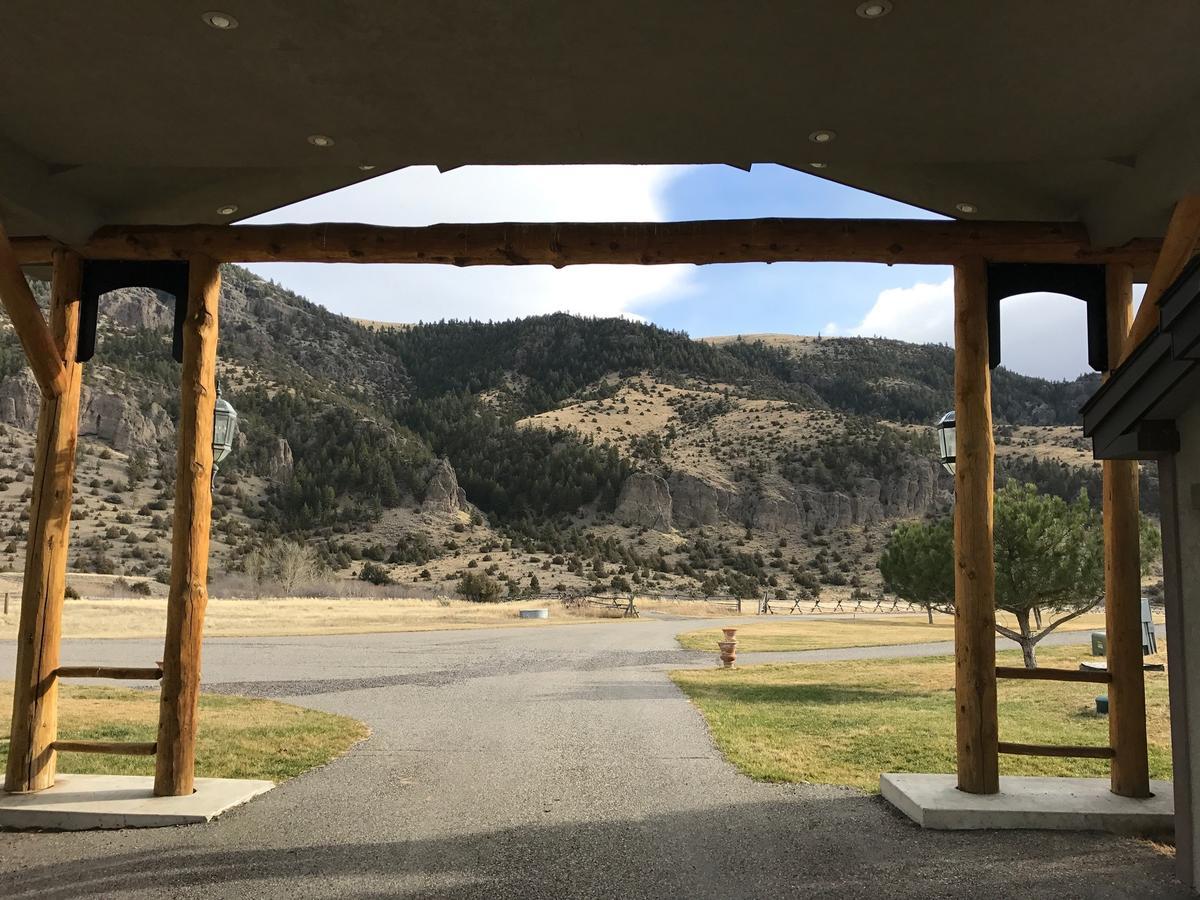 Erik'S Ranch Villa Hoffman Exterior photo