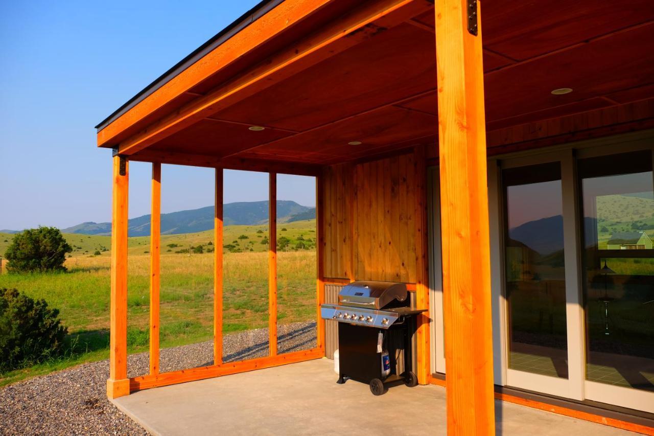 Erik'S Ranch Villa Hoffman Exterior photo